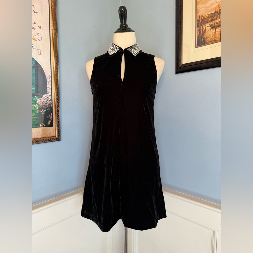 Black Velvet Sleeveless Shift Mini Dress with Jewel Embellished Collar Sz XS